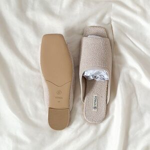 VIVAIA Square-Toe Fluffy Slides BNIB
